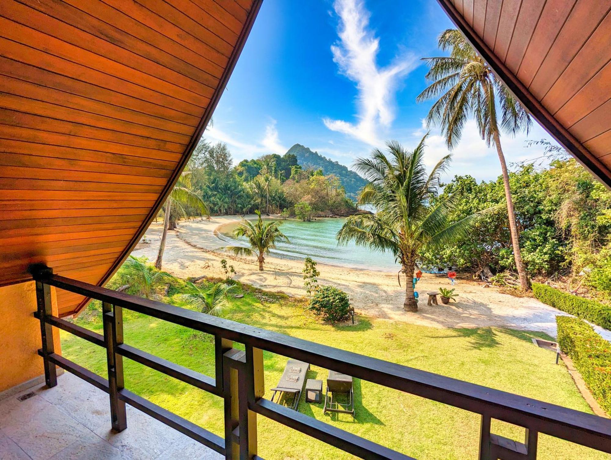 Half Moon Beach Villa - By Kohchangvillas Koh Chang Exterior photo